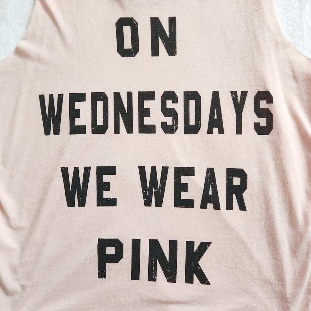 Y2K Mean Girls Pink Graphic Tank Top On Wednesdays We Wear Pink Movie Tee Small - Picture 6 of 12